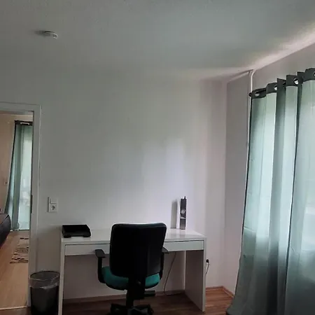 Mit Grossem Balkon Апартаменты *